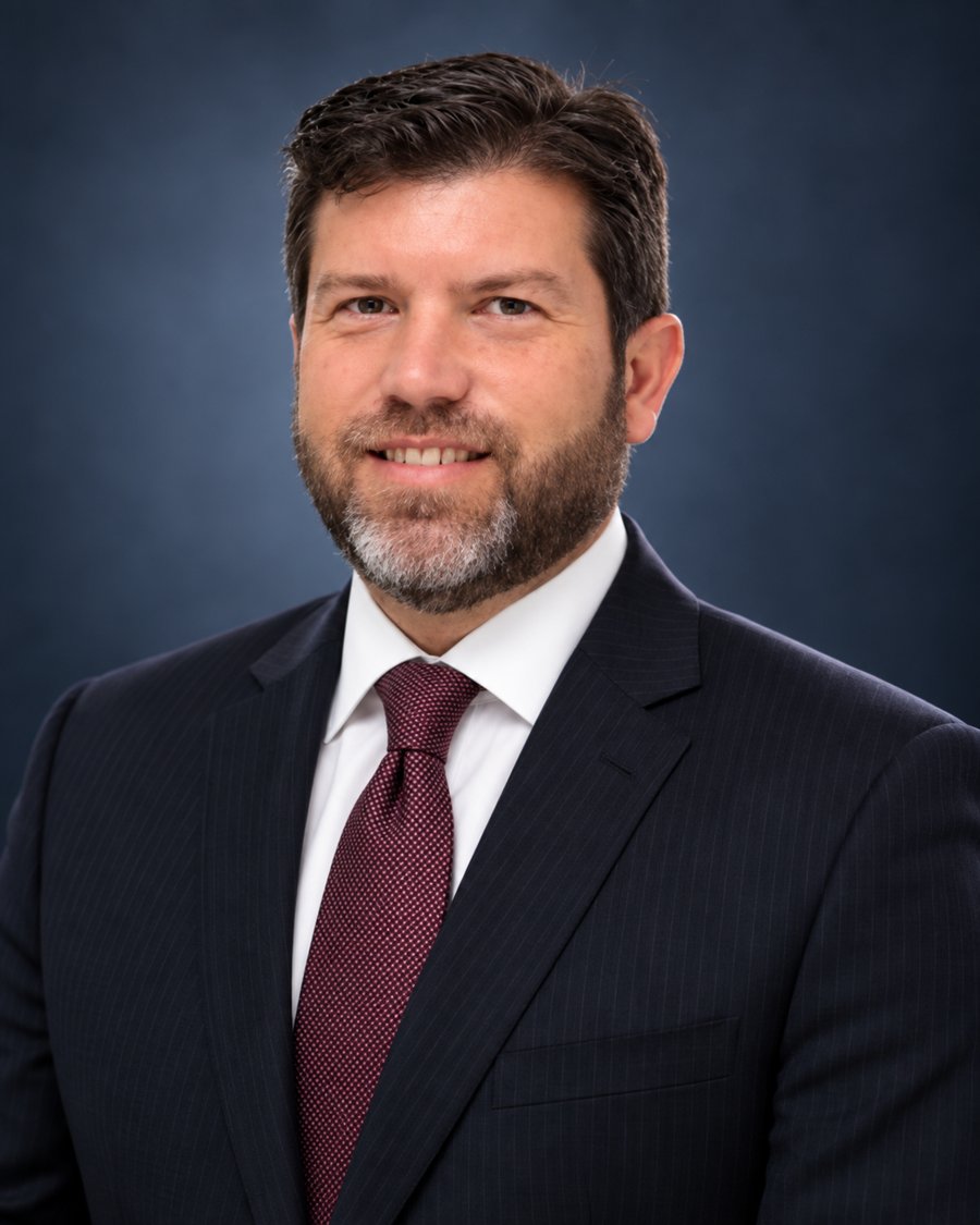 Luis Fernando Amador Ramírez, abogado
